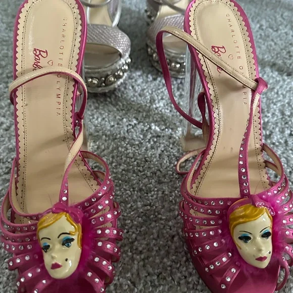 Elegant Pink Strappy Heels - Picture 3 of 3